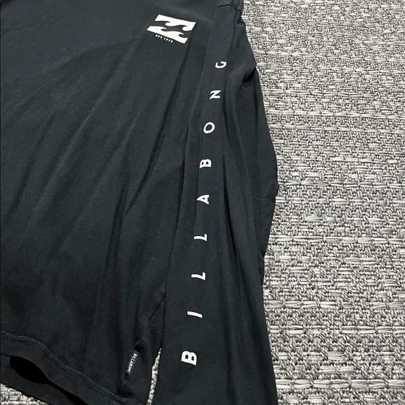 BillaBong | Men’s Core Fit Long Sleeved Shirt - Picture 3 of 8